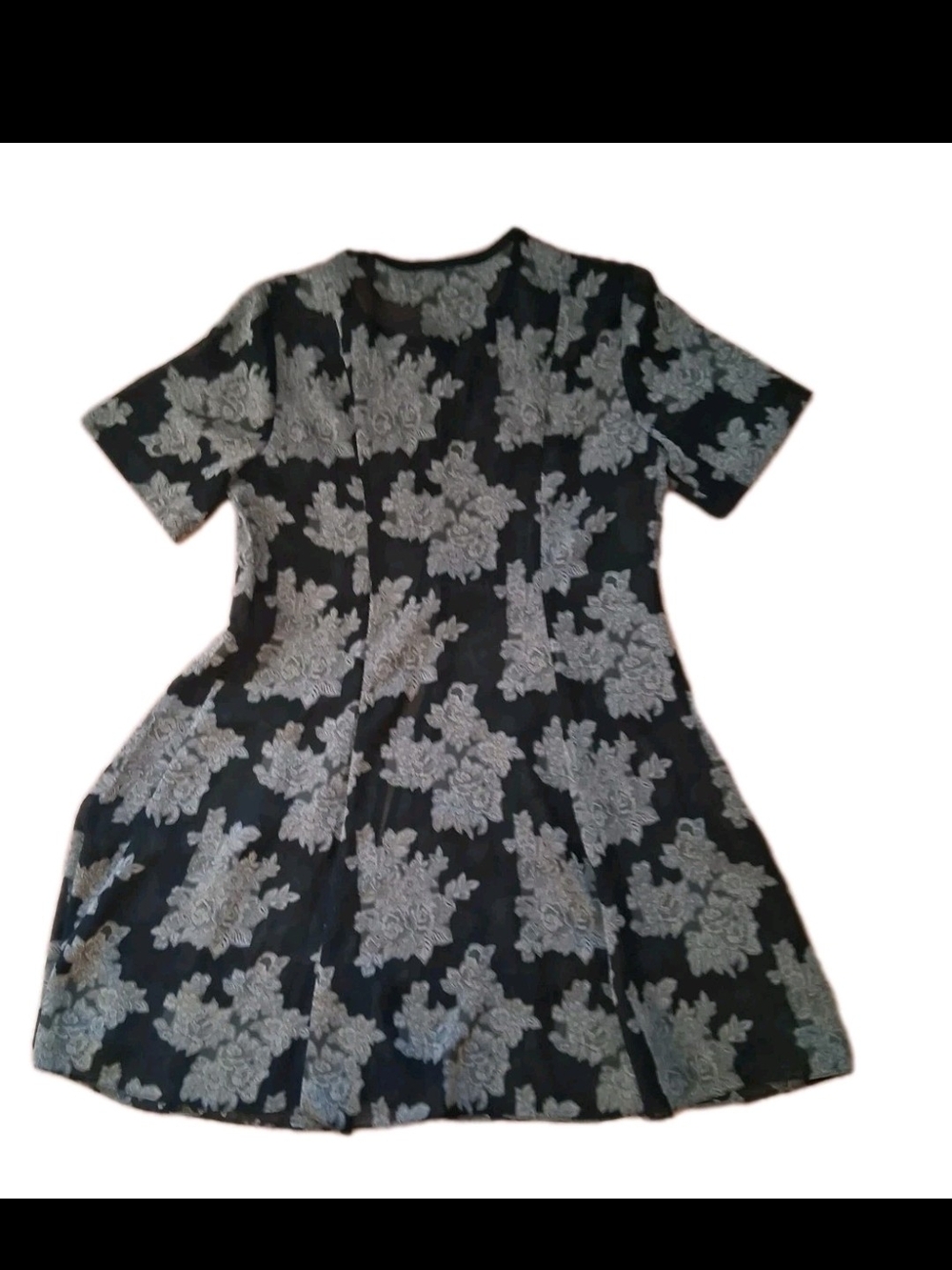 La Maison Simons , Contemporaine, Vintage Sheer Floral Lace Overlay – Like New - Picture 4 of 11